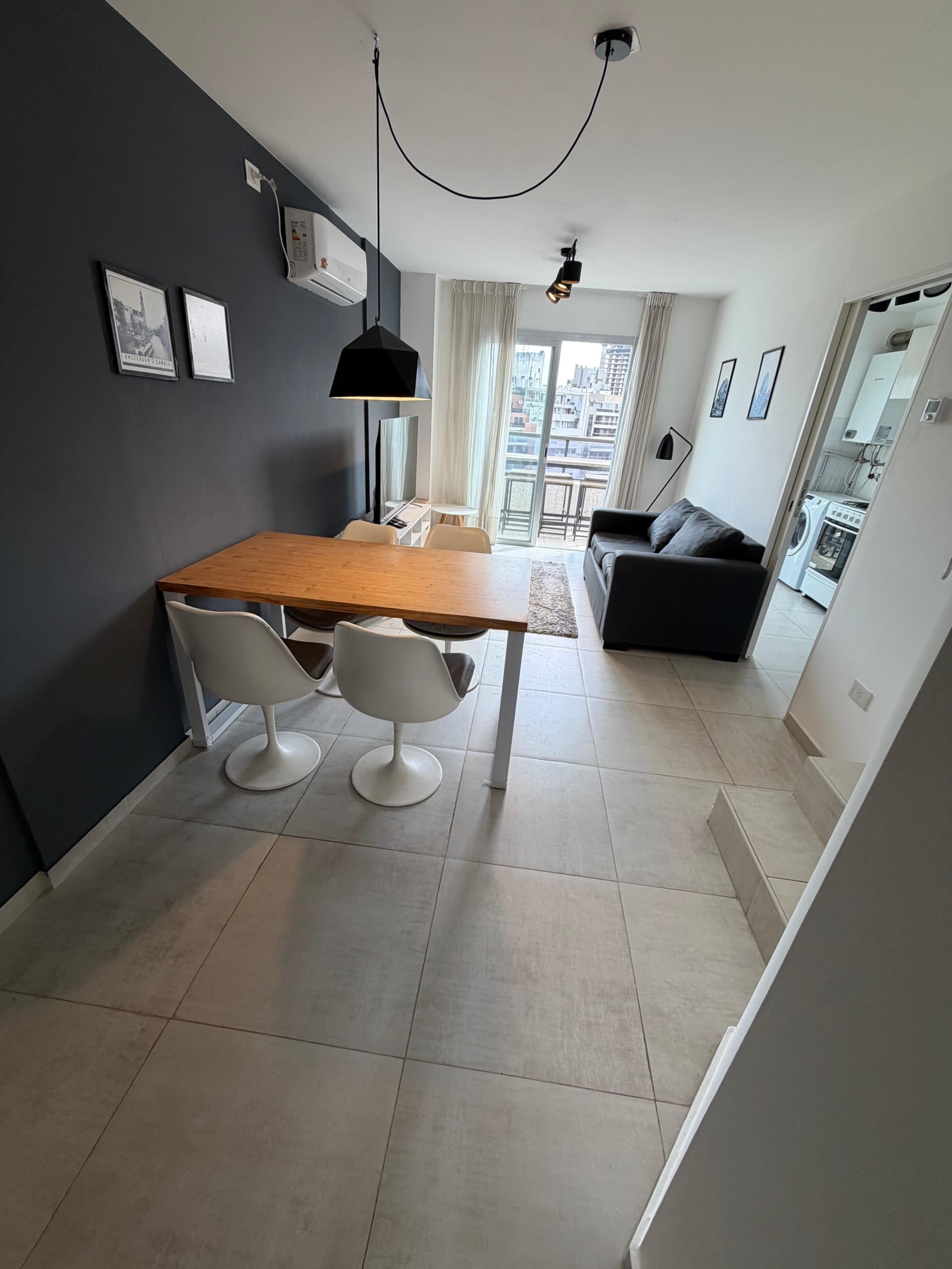 Departamento dúplex en venta de 1 dormitorio sobre calle Ambrosio Olmos 836 living comedor