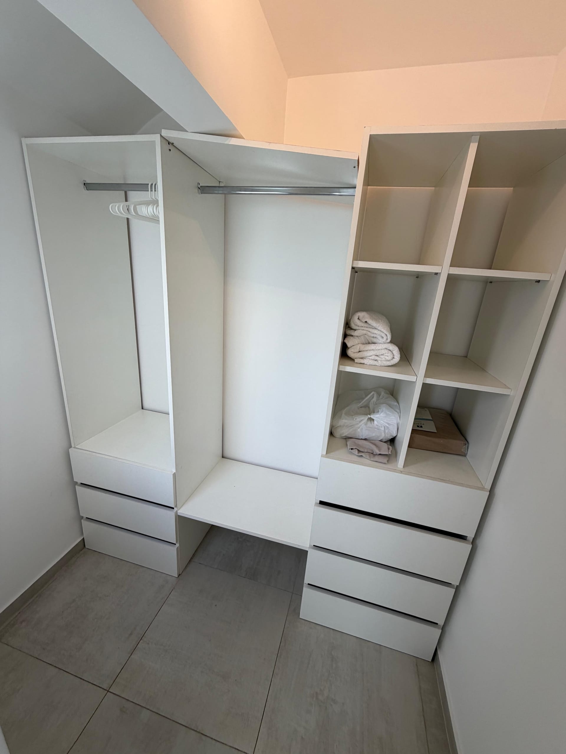 Departamento dúplex en venta de 1 dormitorio sobre calle Ambrosio Olmos 836, vestidor