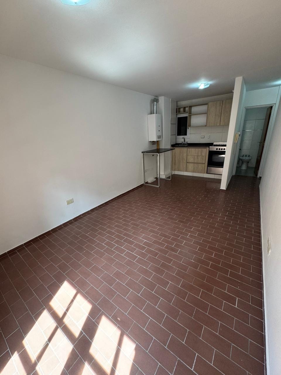 Departamento en venta de 2 dormitorios en calle Paraná 624 de barrio Nueva Córdoba de la ciudad de Córdoba, con cocina integrada, vende Carrizo Congin inmobiliaria