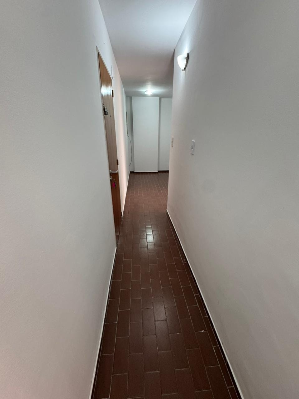 Departamento en venta de 2 dormitorios en calle Paraná 624 de barrio Nueva Córdoba de la ciudad de Córdoba, pasillo, vende Carrizo Congin inmobiliaria