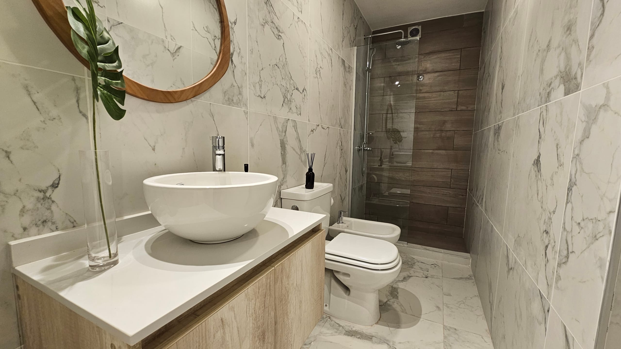 baño completo, departamento en venta en Torre Aurus nueva córdoba