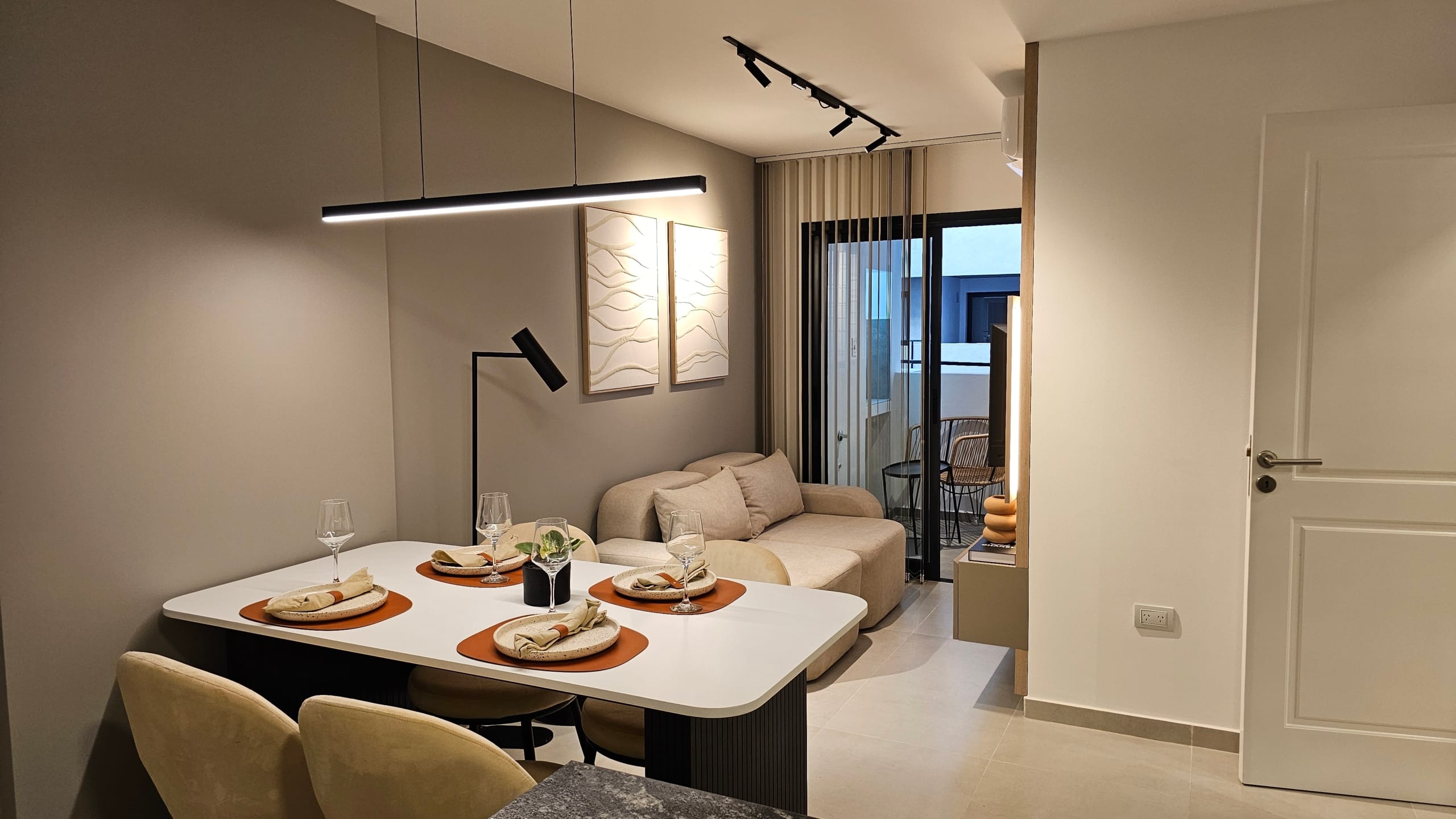 comedor departamento en venta en Torre Aurus nueva córdoba