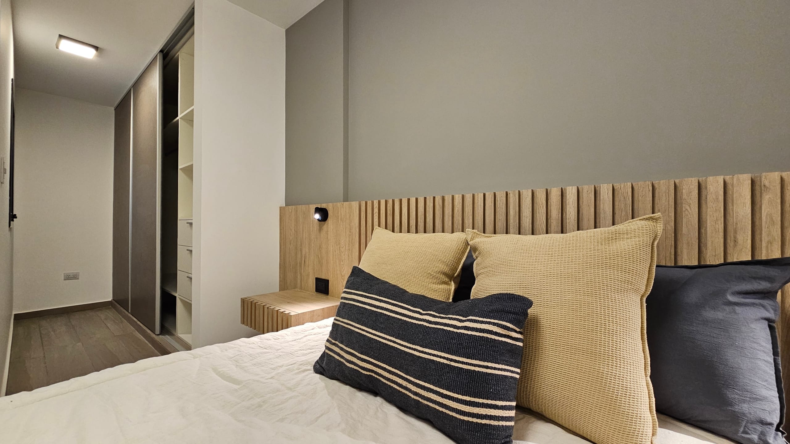 vestidor dormitorio departamento en venta en Torre Aurus nueva córdoba