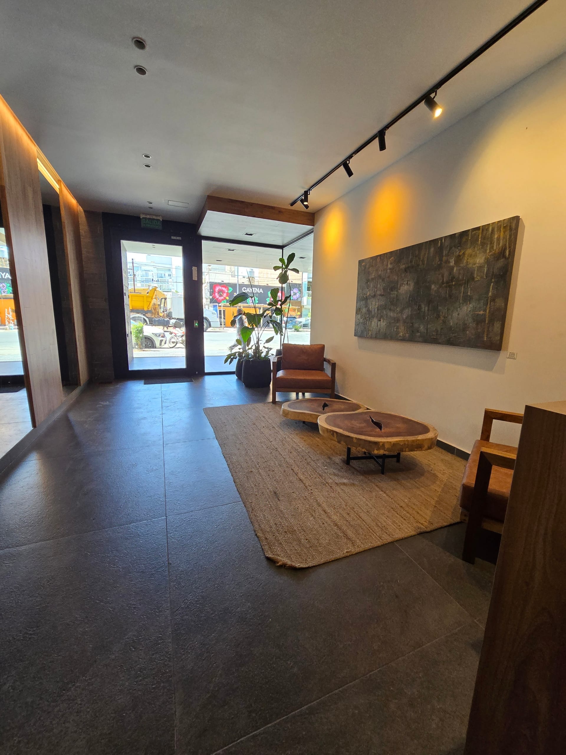 Hall de ingreso edificio Greenlife III barrio general paz cordoba carrizo congin inmobiliaria