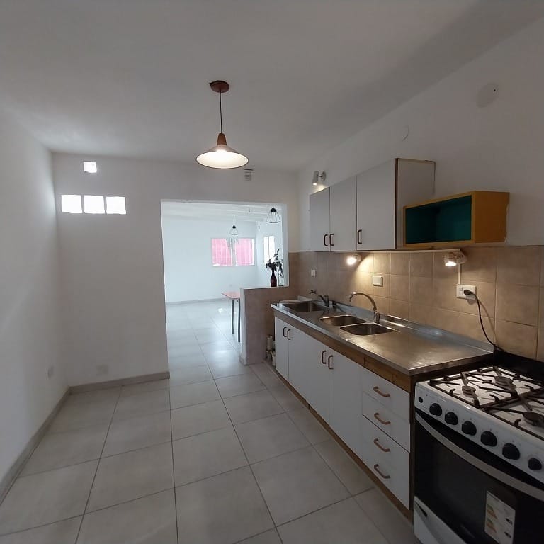 casa alquiler 3 dormitorios zona norte recta martinoli barrio la salle córdoba cocina comedor vista, alquila Carrizo Congin Inmobiliaria