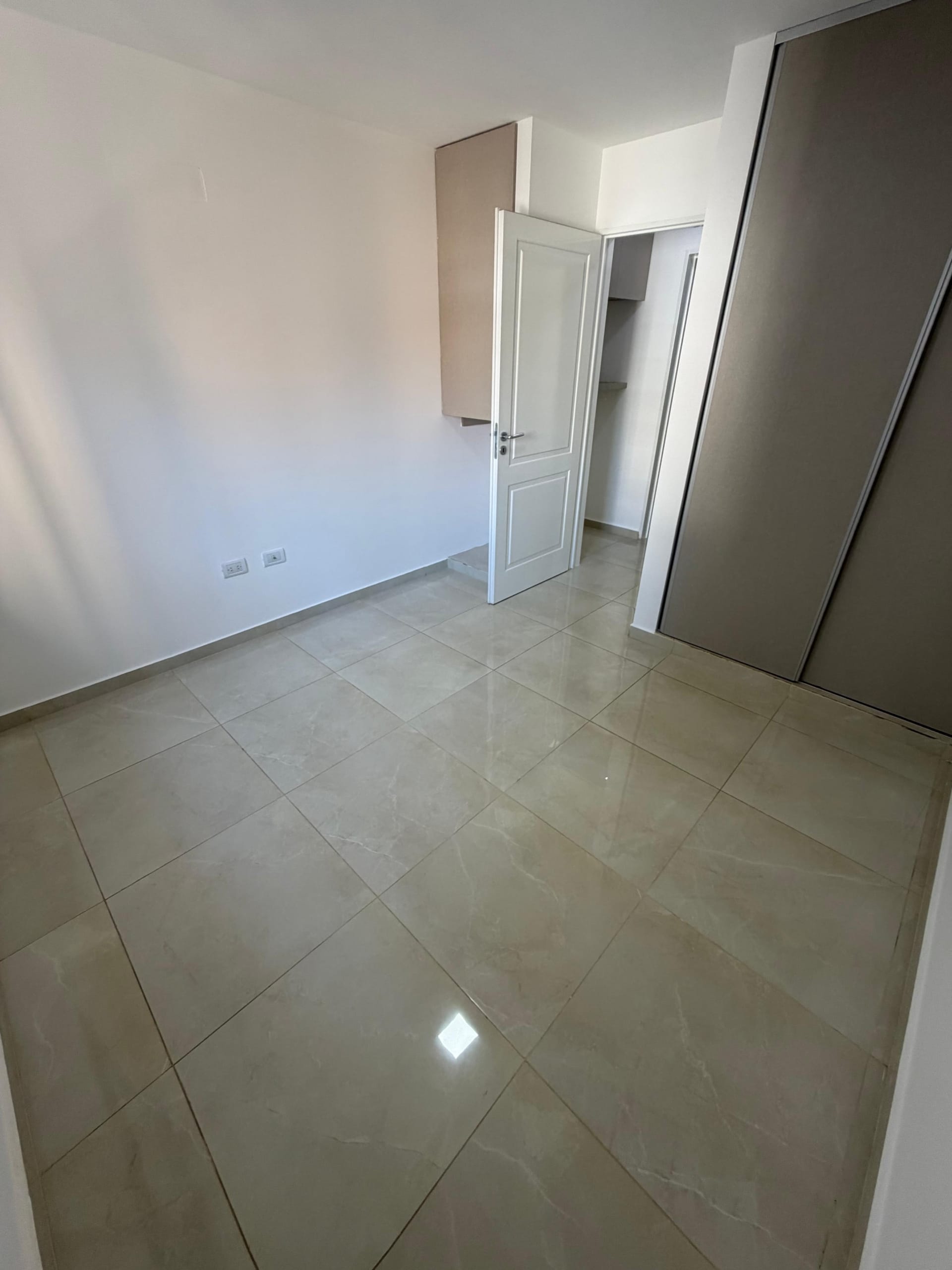 Placard departamento en venta de un dormitorio en Av. Velez Sarsfield 671, Nueva Cordoba, vende Carrizo Congin