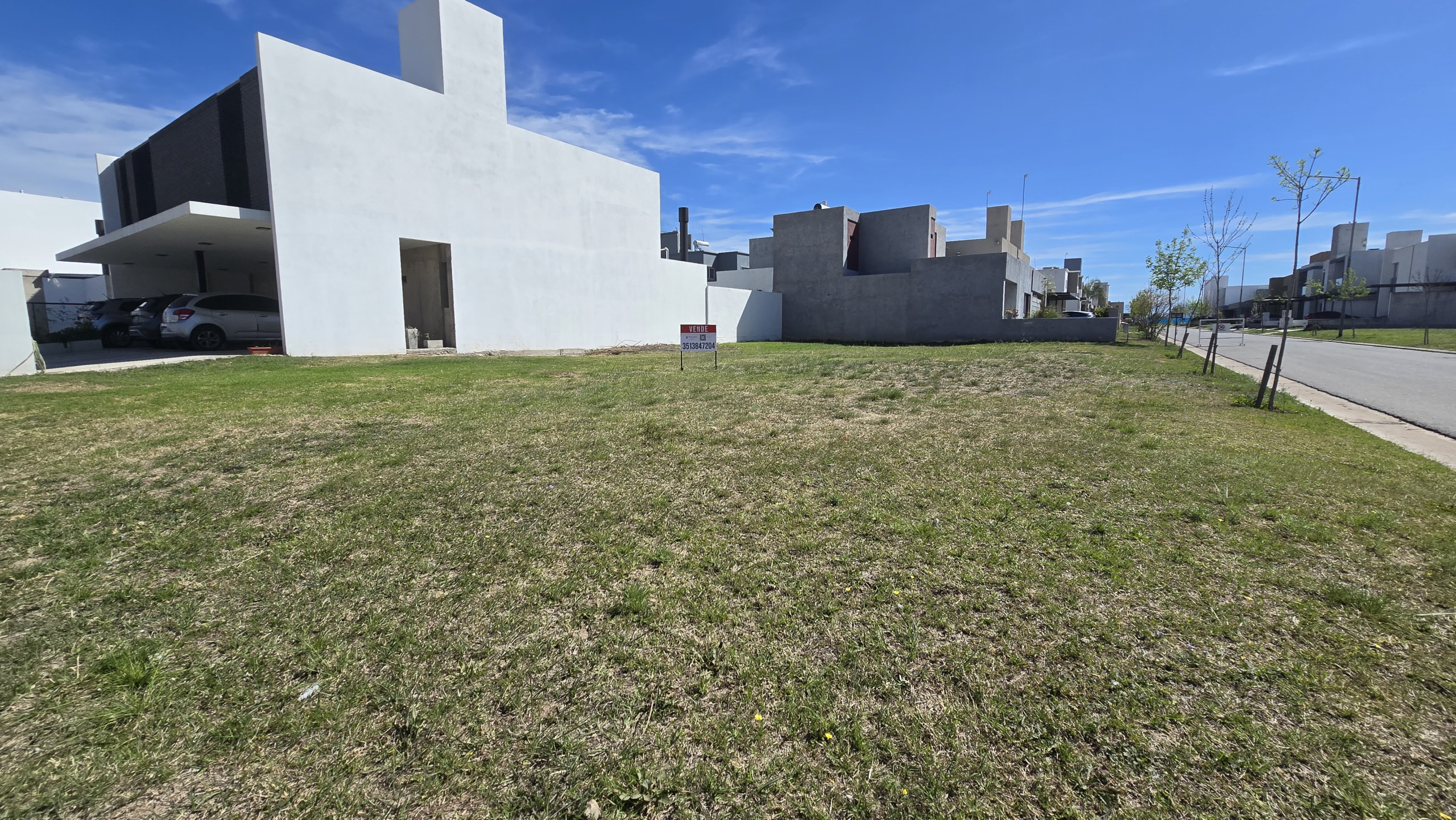 Lote esquina en venta en barrio cerrado San Ignacio Villa ubicado en zona sur de la ciudad de Córdoba, vendido por Carrizo Congin, angulo 4